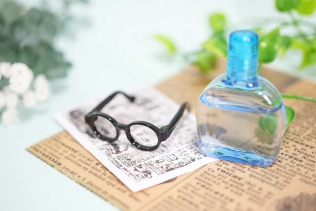 白内障を発症した目に目薬を使用する際のポイント