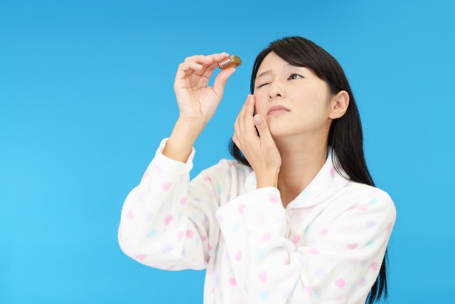 目薬を差す際の注意点